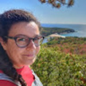 Meet your Posher, Taina